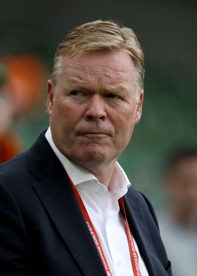 Bondscoach Ronald Koeman kampt met selectieproblemen in de verdedigingslinie