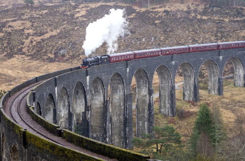 Scotland's Jacobite Express line, which crosses the Glenfinnan Viaduct on its way from Fort William to Mallaig, was made famous by the Harry Potter films. Jane Barlow/PA Archive/dpa