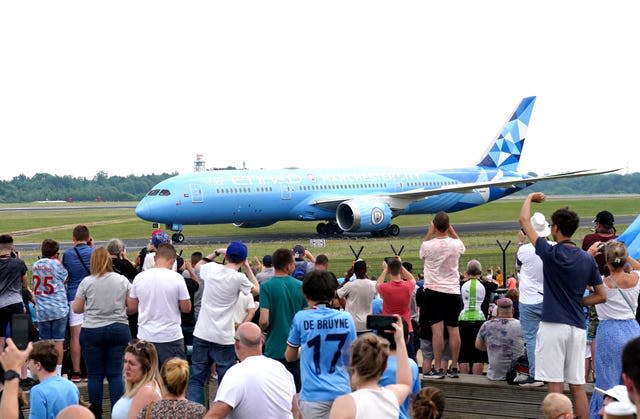 Manchester City return from Istanbul