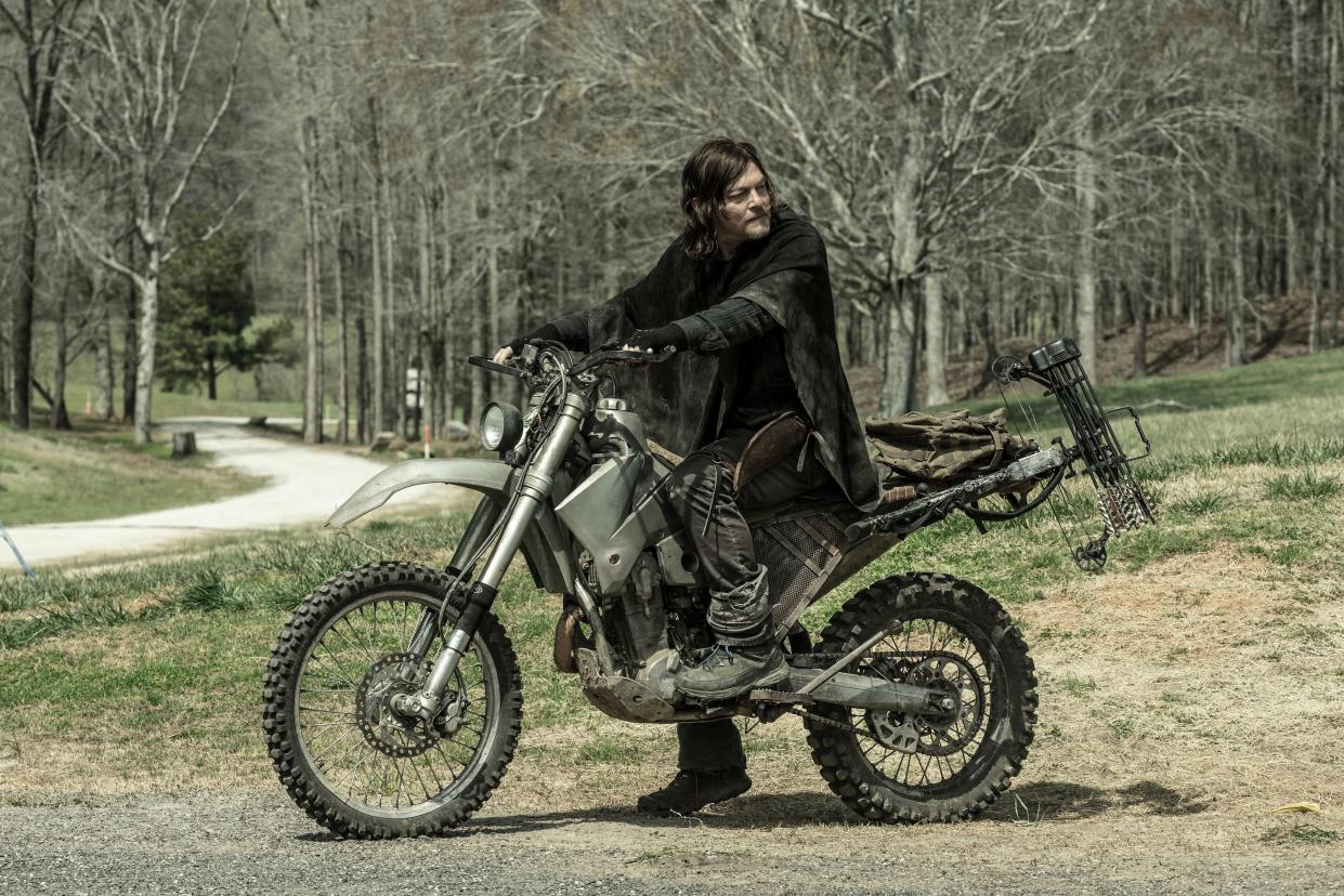 TWD 1124. Daryl Dixon is standing while on his motorcycle on The Walking Dead season 11, episode 24.