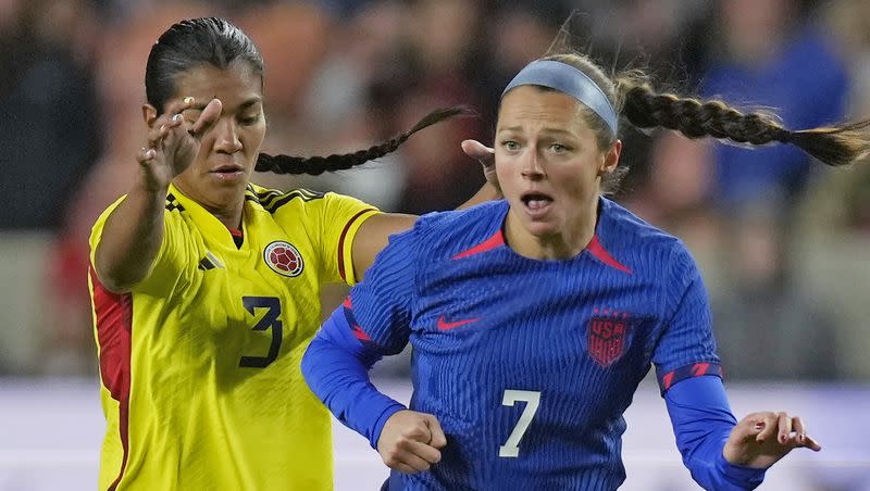 United States’ Ashley Hatch (7) controls the ball as Colombia’s Daniela Arias (3) defends during the second half of an international friendly soccer match Thursday, Oct. 26, 2023, in Sandy, Utah. (AP Photo/Rick Bowmer)