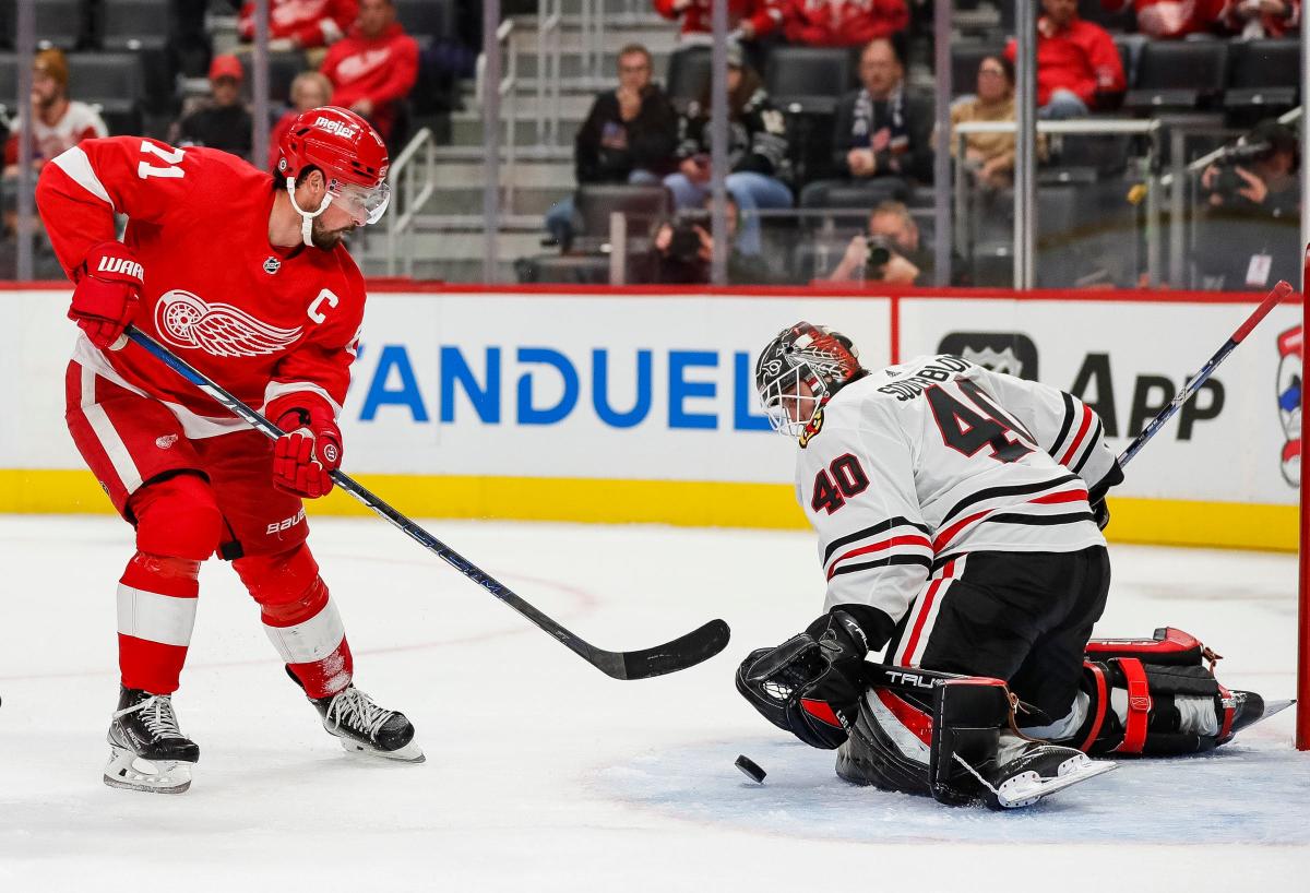 Detroit Red Wings jerseys getting a colorful shakeup with team's first-ever  black stripes