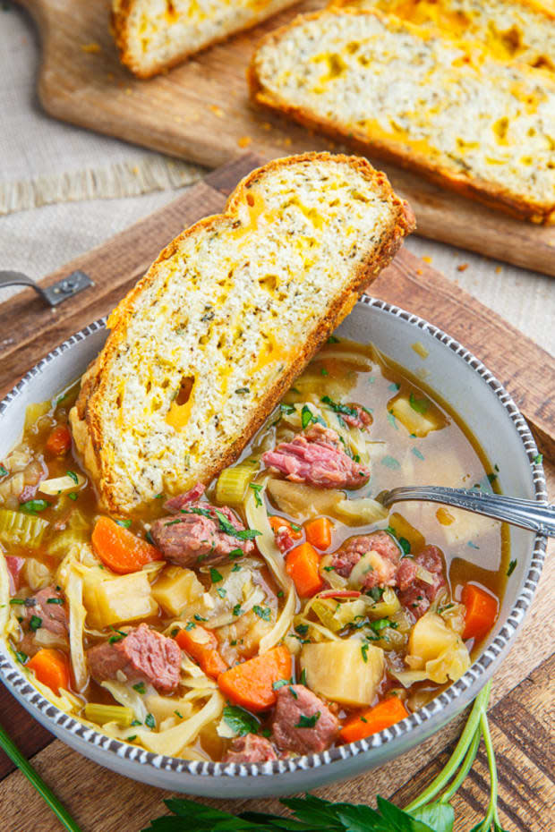 <p><a href="https://www.closetcooking.com/corned-beef-and-cabbage-soup/" rel="nofollow noopener" target="_blank" data-ylk="slk:Closet Cooking;elm:context_link;itc:0;sec:content-canvas" class="link ">Closet Cooking</a></p>