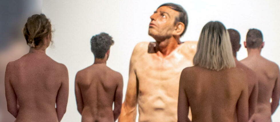 Un groupe de 700 naturistes s'est inscrit pour visiter le musée Maillol les 10, 11 et 17 novembre prochains. Au fond : sculpture de Zharko Basheski, intitulée  « Ordinary Man » (2009).  - Credit:DR