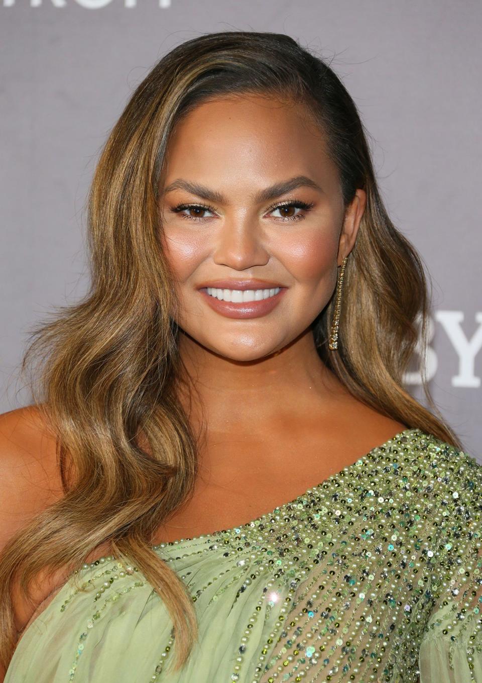 Chrissy Teigen's Allover Glow 