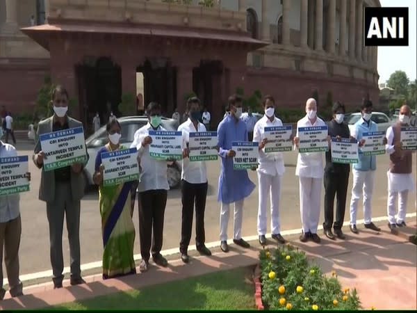 YSRCP MPs continue protest in Parliament demanding CBI probe in Amaravati capital land deals. Photo/ANI