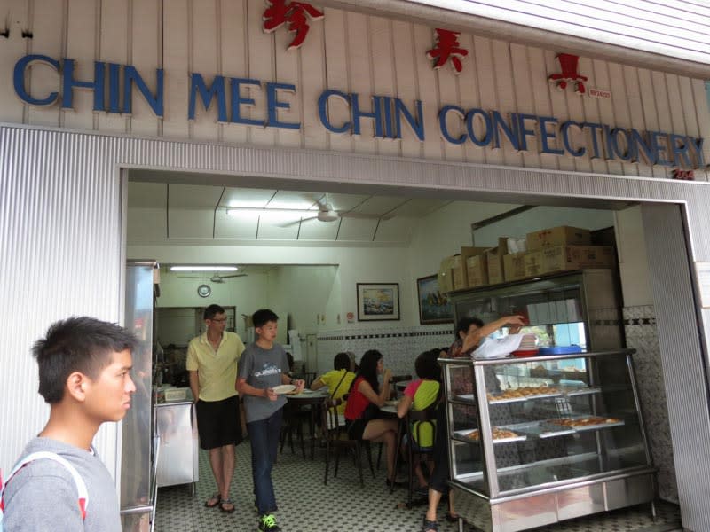10 best old-school bakeries and confectioneries-chin mee chin storefront
