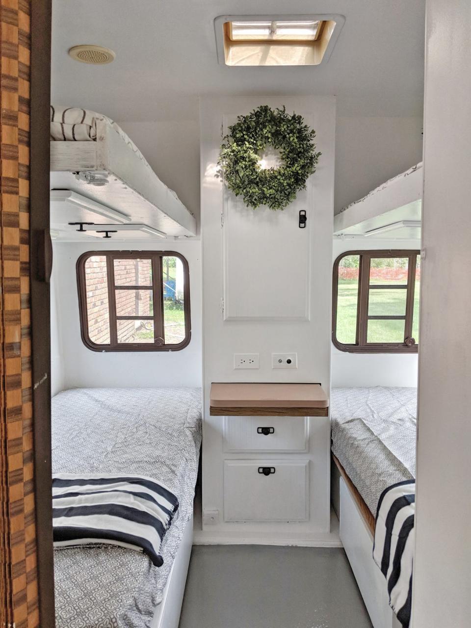 bedroom lemp rv reno