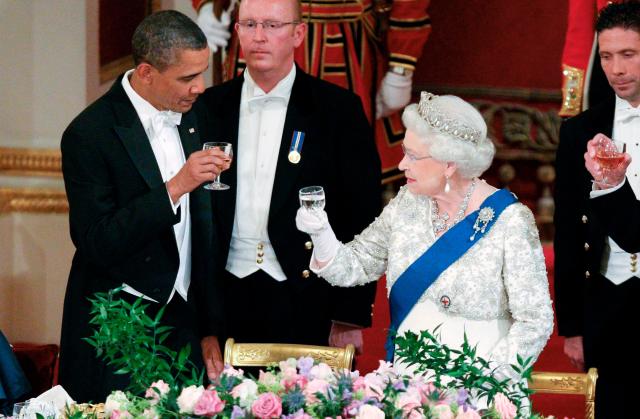 Britain Queen Elizabeth II Presidents (AP2011)