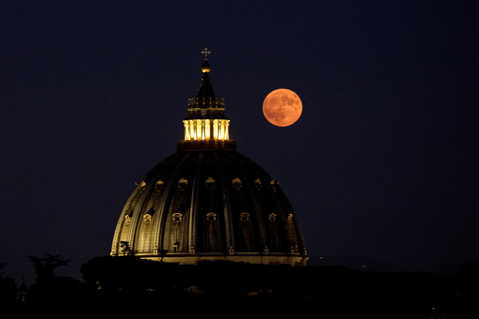 Supermoon Blue Moon 2024 Top photos from around the world