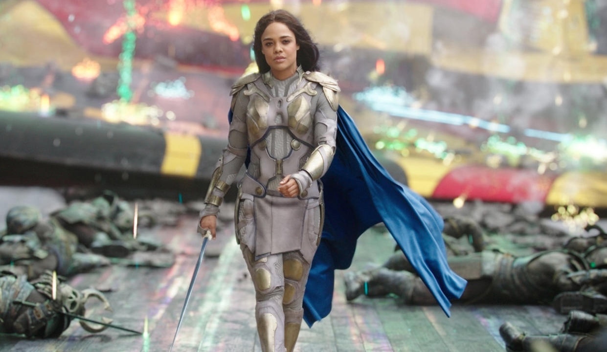 Tessa Thompson spielt die Superheldin Valkyrie im Marvel-Klassiker „Thor”. Warum sie jetzt auch eine große Modeinspiration ist. (Bild: ddp Images)