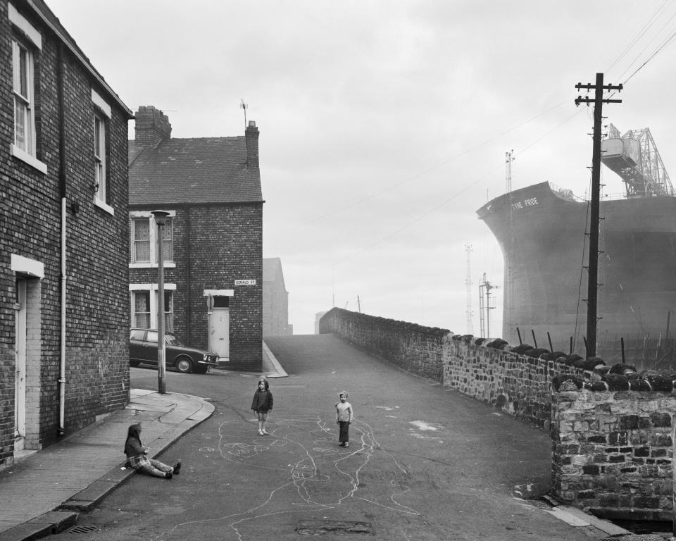 'A different way of seeing': Girls playing in the street, Wallsend, Tyneside (1976) - Chris Killip