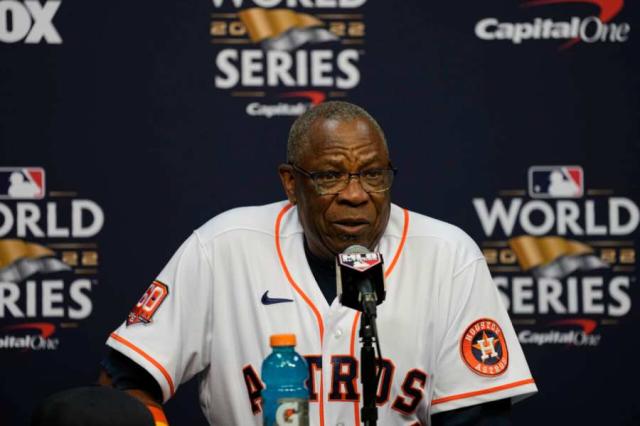 Dusty Baker wins 1st World Series ring