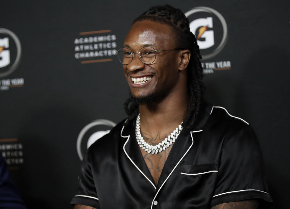 At an awards event Tuesday night, Los Angeles Rams running back Todd Gurley said his knee is "good." (AP)