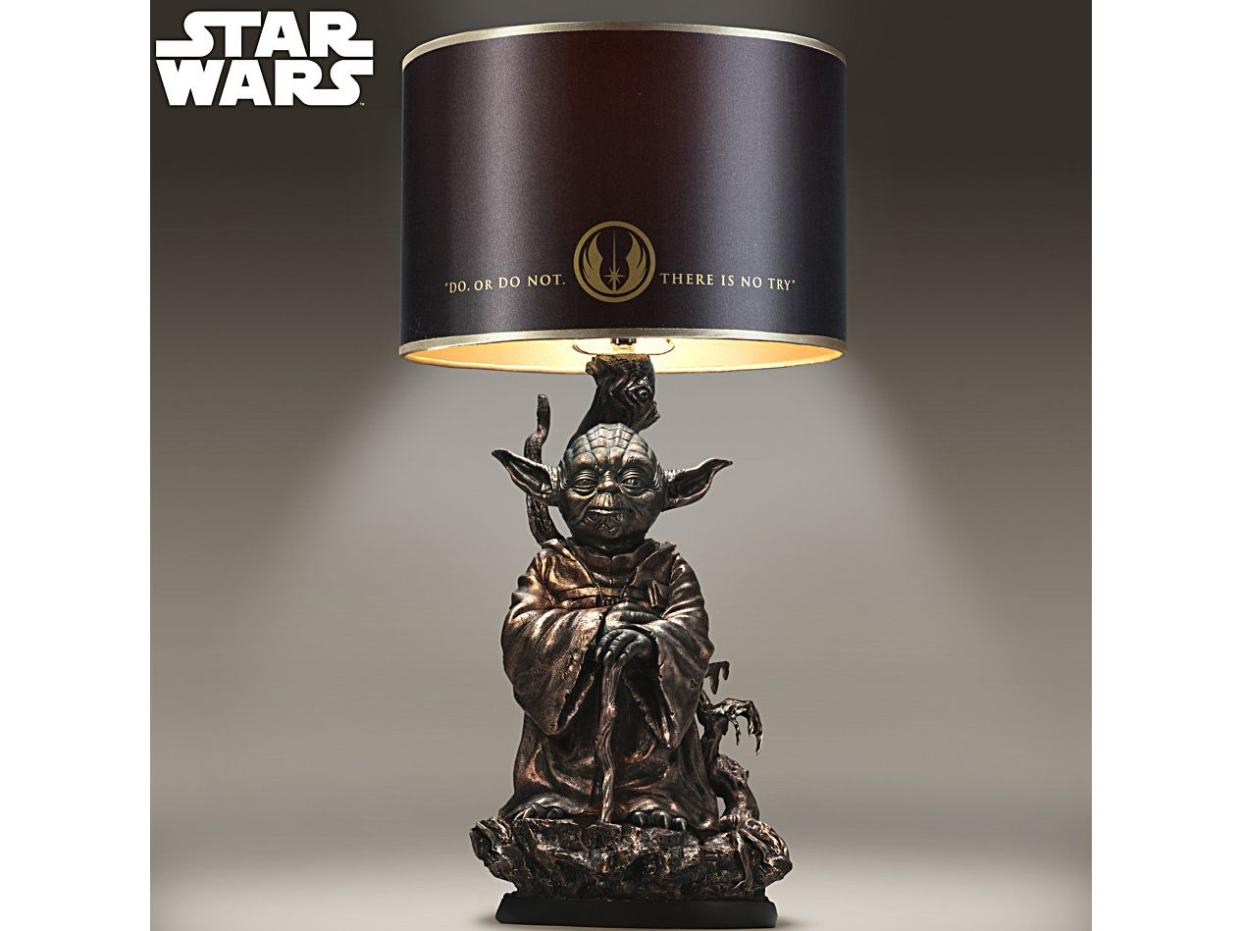 Star Wars Jedi Master Yoda Masterpiece Tabletop Lamp