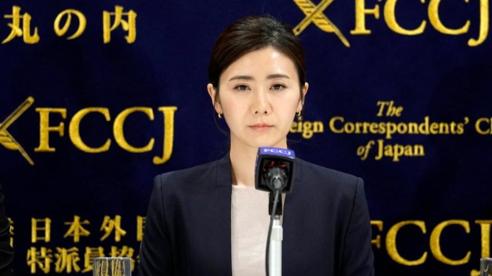 福原愛今現身東京國際記者會，說明已和江宏傑和解，嚴肅神情也反映了她的心情。（圖／達志影像美聯社）