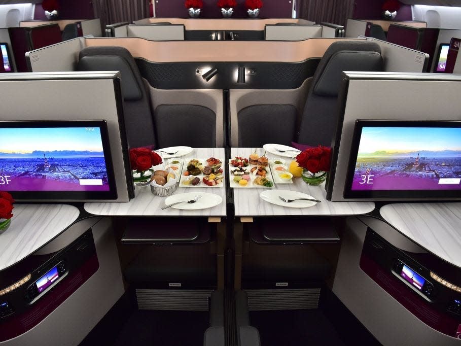 The QSuite quad dining setup on a Boeing 777.