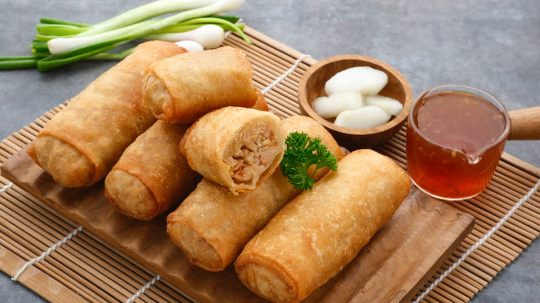 Lumpia with sauce