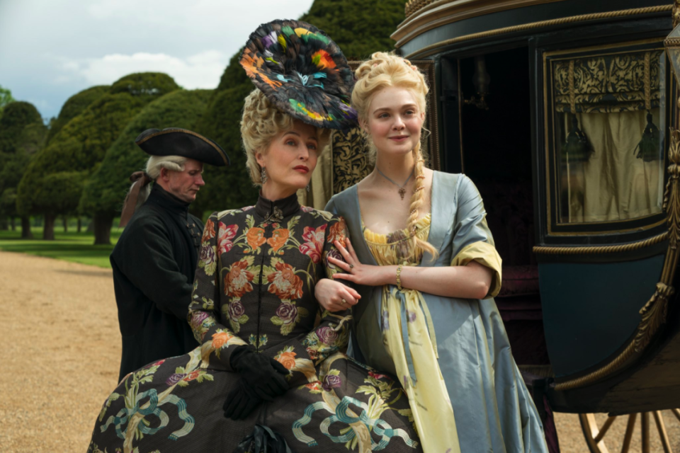 Still from The Great Season 2 where Ell Fanning and Gillian Anderson pose in period costumes