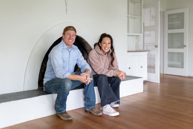 <p>Magnolia Network</p> Chip and Joanna Gaines on 'Fixer Upper: The Lakehouse'