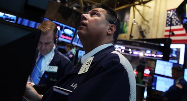 NEW YORK, NY - AUGUST 19:  Traders work on the floor of the New York Stock Exchange on August 19, 2013 in New York City. Having dropped for two consecutive weeks, the Dow Jones industrial average was up slightly in morning trading.  (Photo by Spencer Platt/Getty Images)