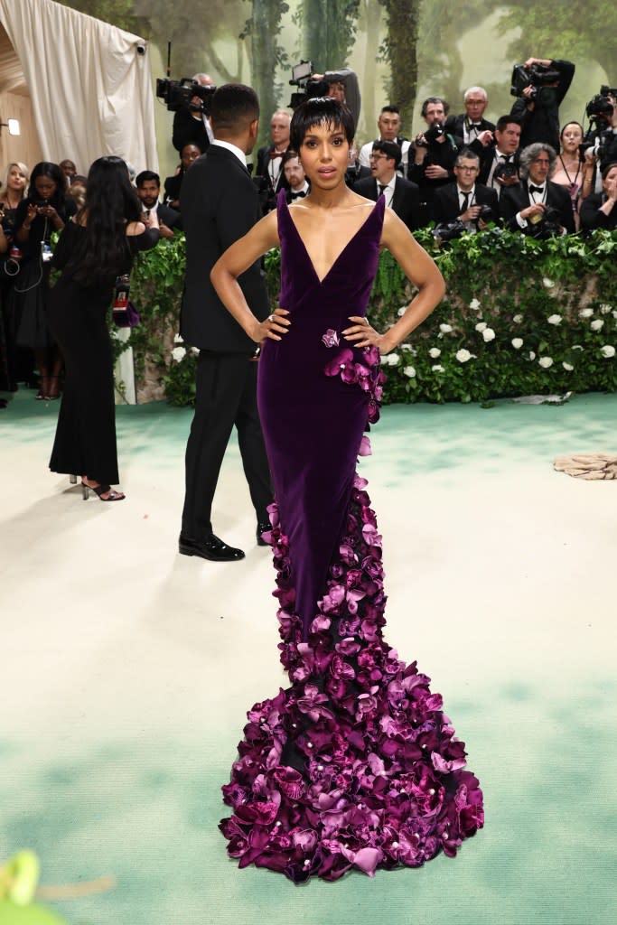 Kerry Washington attends The 2024 Met Gala Celebrating "Sleeping Beauties: Reawakening Fashion" at The Metropolitan Museum of Art on May 06, 2024 in New York City.