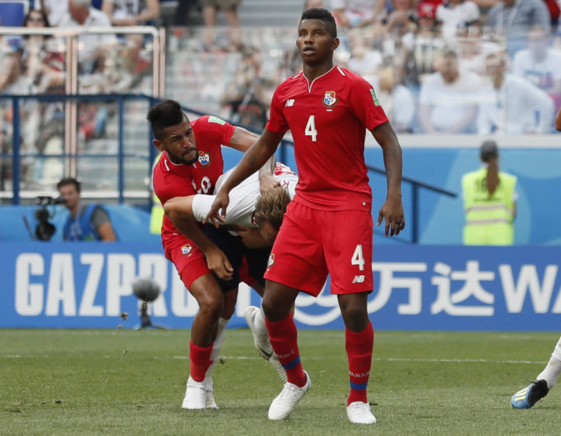 Englandroast a burly Panama side 6-1 as Harry Kane takes his World Cup tally to five, Senegal draw 2-2 with Japan, Colombia beat Poland 3-0 to send the Poles out of the tournament