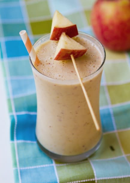 Apple Peanut Butter Banana Smoothies