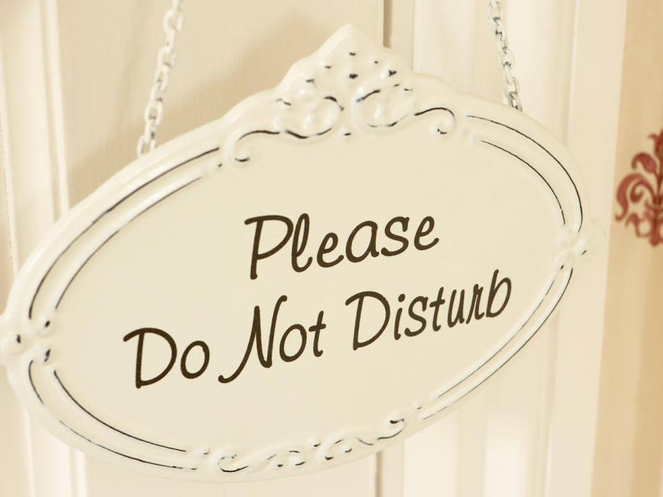 “Bitte nicht stören”-Schild als Schutz gegen Langfinger