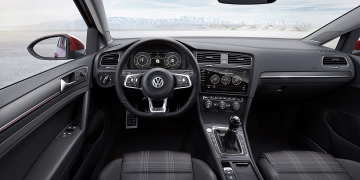 2018 Volkswagen Golf GTI interior photo