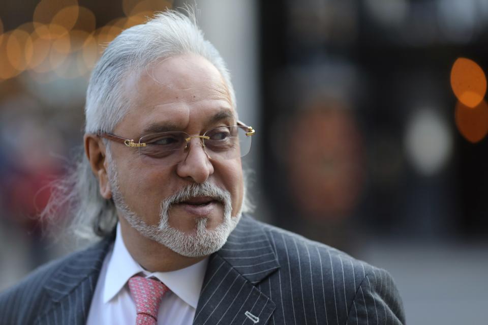 Vijay Mallya in a suit and tie.