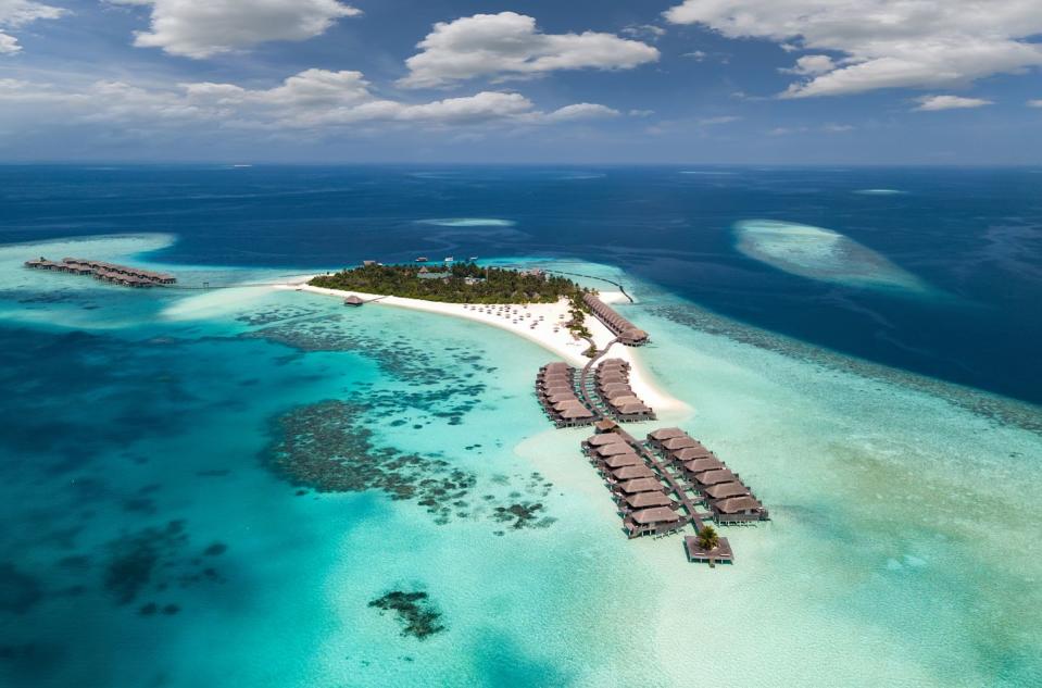 <p>Aerial view of the famous overwater bungalows in the Maldives... </p>