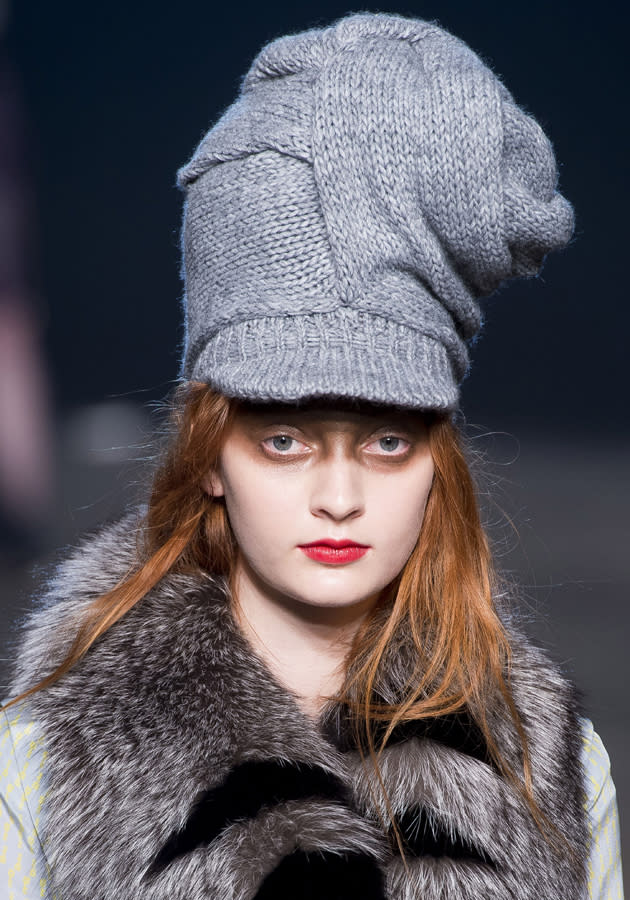 <b>New York Fashion AW13: Weird and wonderful runway looks<br><br></b>Band of Outsiders showcases what we can only describe as Tim Burton style, with models looking zombie-like with porcelain skin, smudged brown eyes and this rather bizarre hat.