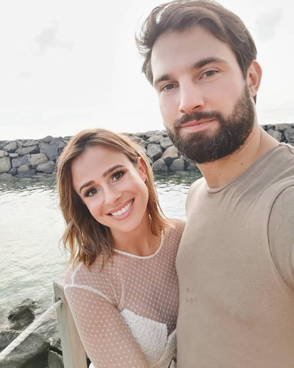 <p>Camilla Thurlow & Jamie Jewitt: Married</p>