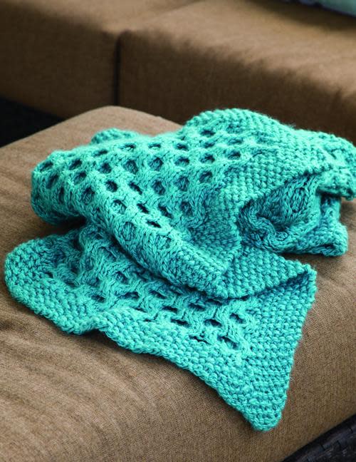 aqua chunky yarn blanket