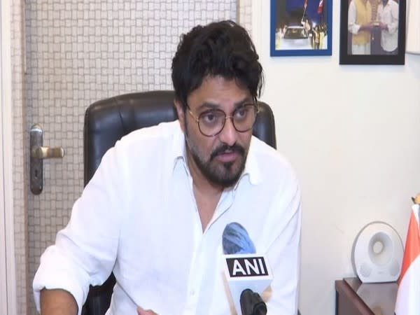 Union Minister and BJP leader Babul Supriyo speaking to ANI. Photo/ANI