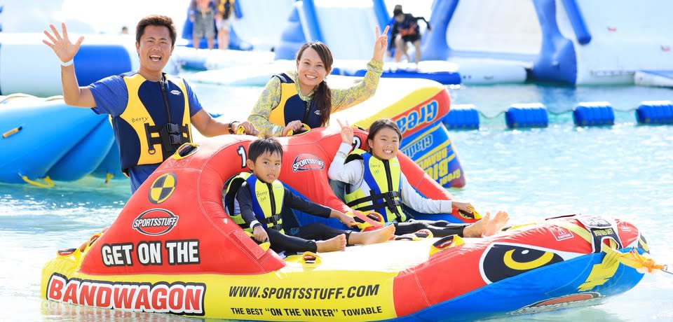 Active 3 Marine Sports & Parasailing Set Experience in Okinawa. (Photo: Klook SG)