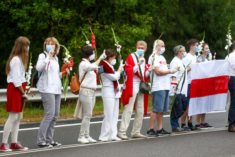 A human chain in support of protesters in Belarus, in Medininkai