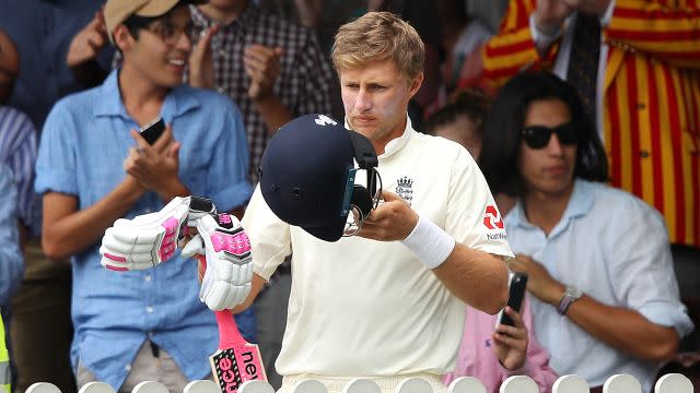 Root received a huge ovation. Image: Getty