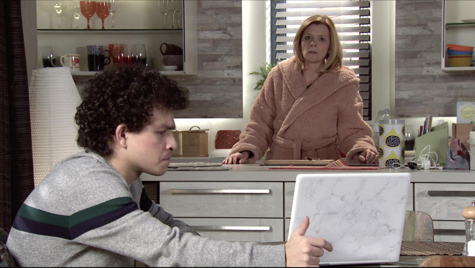 FROM ITV  STRICT EMBARGO - No Use Before Tuesday 9th February 2021  Coronation Street - Ep 10250  Monday 15th February 2021 - 2nd Ep  Simon Barlow [ALEX BAIN] confronts Leanne Tilsley [JANE DANSON] with her phone records and points out sheÕs been wasting money on premium rate calls to a psychic who fools her into thinking sheÕs in contact with Oliver. How will she react?   Picture contact David.crook@itv.com   This photograph is (C) ITV Plc and can only be reproduced for editorial purposes directly in connection with the programme or event mentioned above, or ITV plc. Once made available by ITV plc Picture Desk, this photograph can be reproduced once only up until the transmission [TX] date and no reproduction fee will be charged. Any subsequent usage may incur a fee. This photograph must not be manipulated [excluding basic cropping] in a manner which alters the visual appearance of the person photographed deemed detrimental or inappropriate by ITV plc Picture Desk. This photograph must not be syndicated to any other company, publication or website, or permanently archived, without the express written permission of ITV Picture Desk. Full Terms and conditions are available on  www.itv.com/presscentre/itvpictures/terms