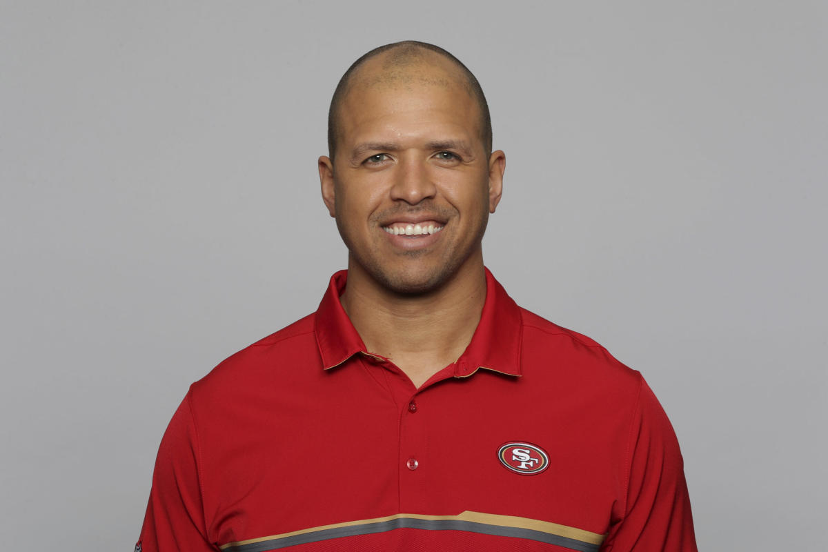 Jets WR Coach Miles Austin Suspended For Violating NFL's Gambling Policy