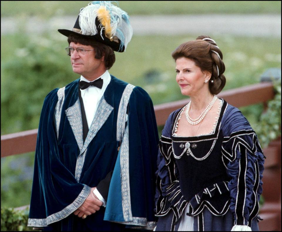 twenty fifth wedding anniversary of king carl gustav and queen sylvia of sweden in sweden on june 18, 2001