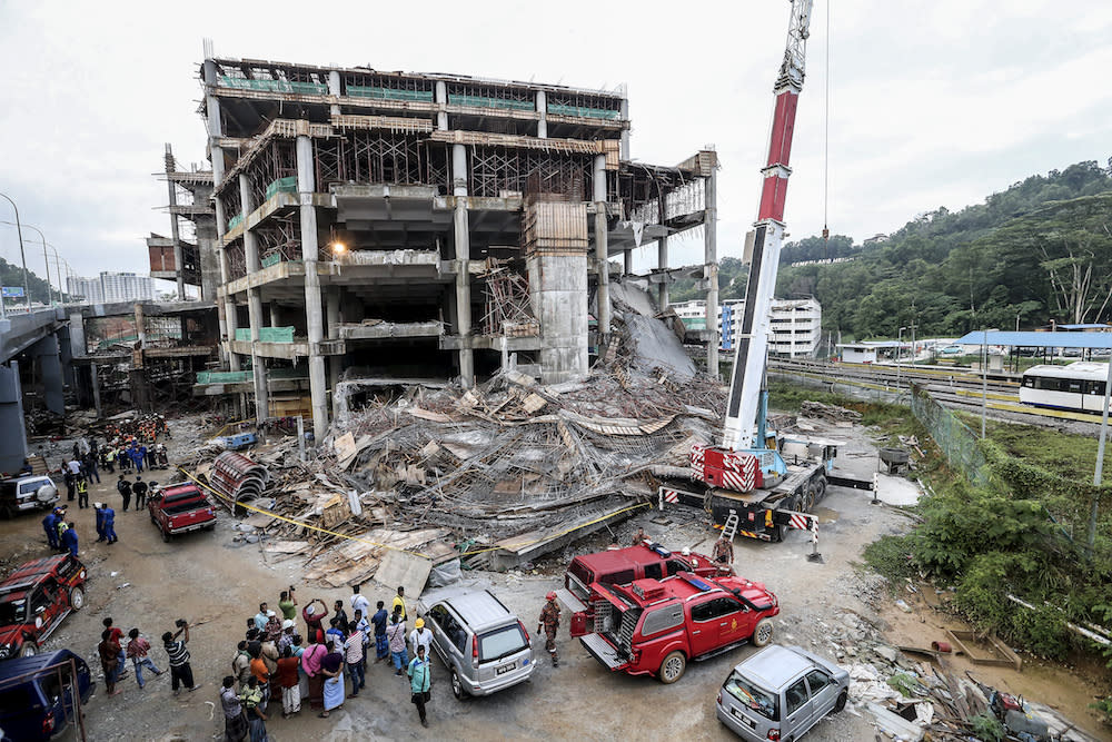 General view of the site of the Gombak Integrated Transport Terminal car park collapse in Kuala Lumpur May 23, 2019. — Picture by Firdaus Latif