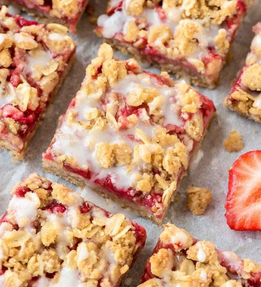 Strawberry Oatmeal Bars