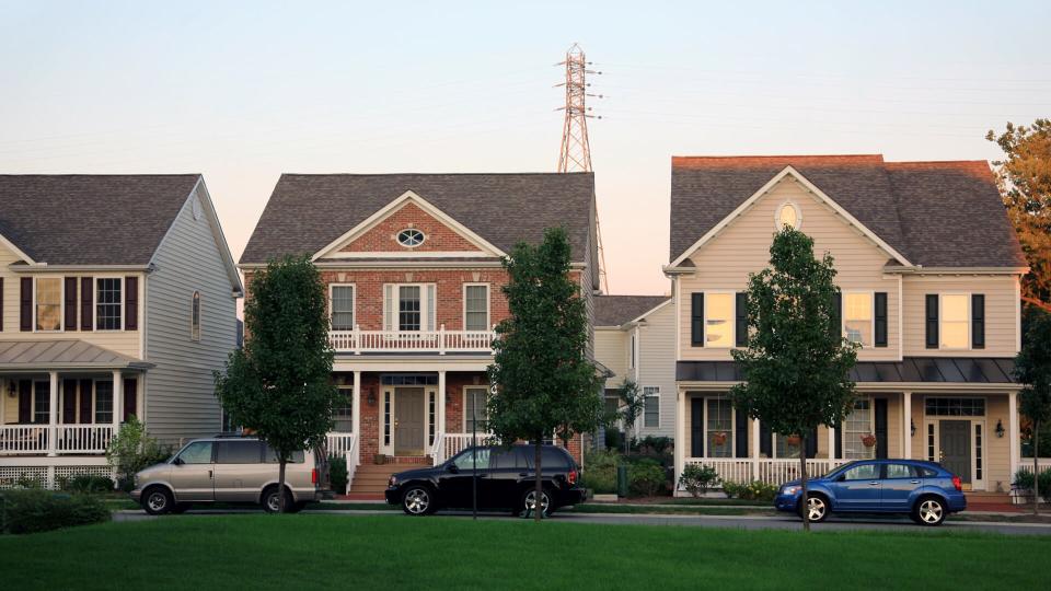 Blue, Clear Sky, Color Image, Community, Electricity Pylon, GREEN, Grass, HOUSE, Horizontal, Mid Distance, Middle Class, Outdoors, Pennsylvania, Pittsburgh - Pennsylvania, Residential District, Sky, Suburb, Tree, USA, Working Class, car, day, homes, houses, neighborhoods, nobody, real estate, three objects