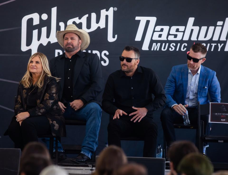 Linda Chambers, Garth Brooks, Eric Church, Marty Smith, Music City Walk of Fame induction ceremony, May 4, 2023