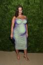 <p>Model Ashley Graham shrugged off the idea that you can't be sexy while pregnant by wearing this formfitting dress.</p>