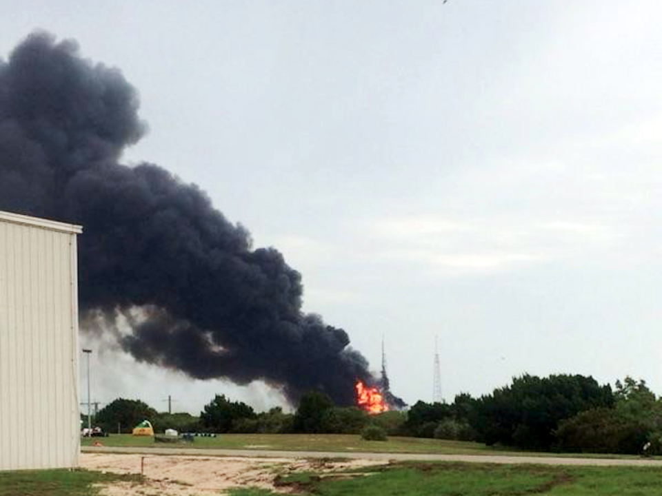 spacex launch pad explosion copy