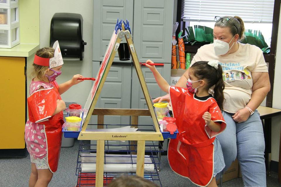 Richland school officials assured parents this week that classes will continue in person even if they lose staff after Monday’s vaccine mandate deadline.