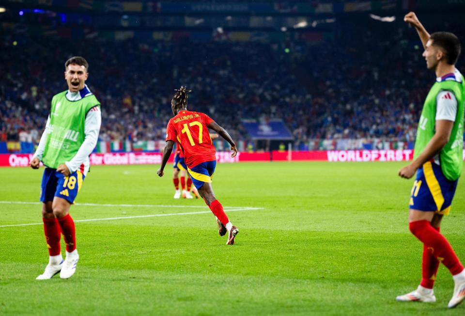 Spain seal qualification to Euro 2024 knockout stages with dominant win over Italy